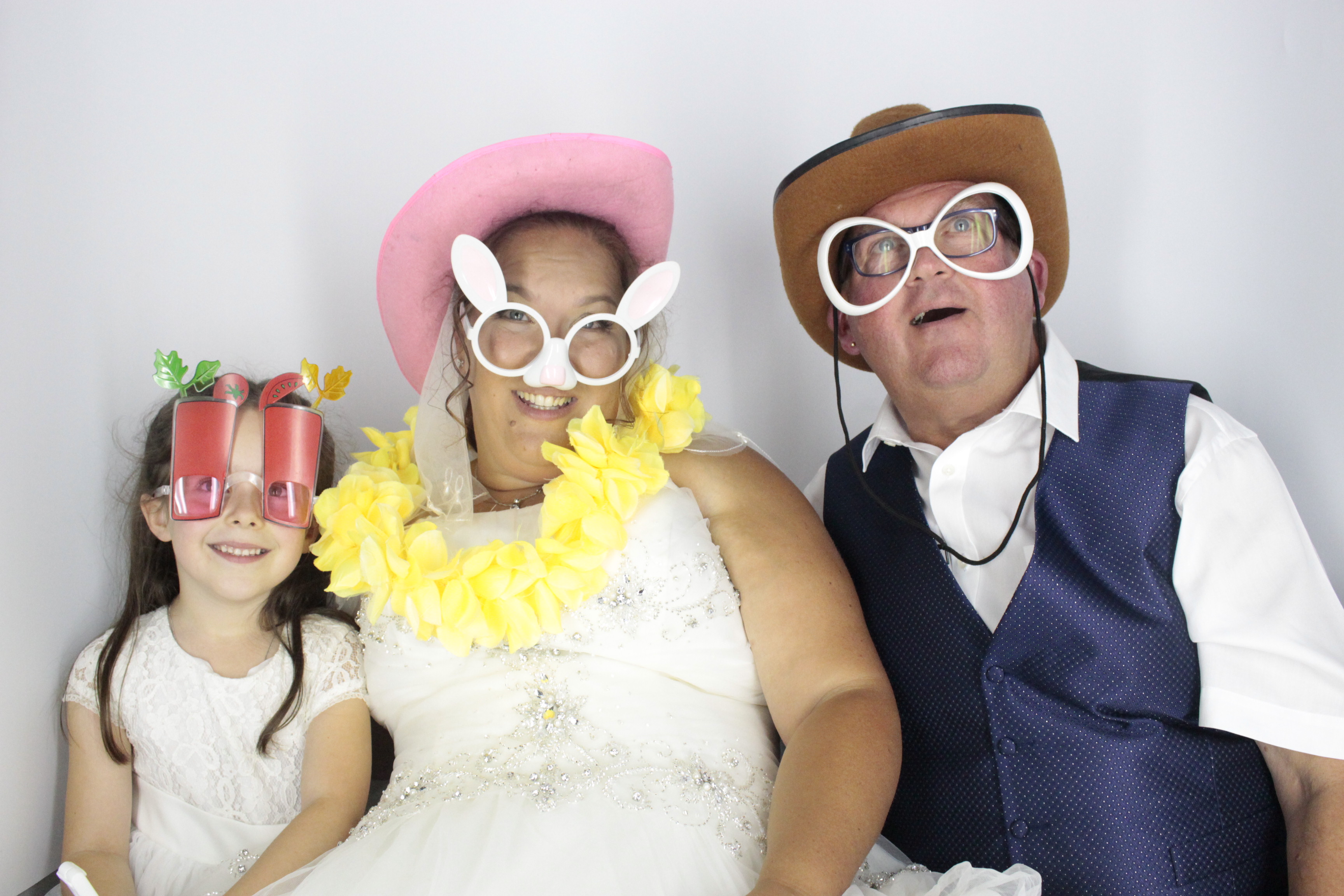  Heather & Daniel's Wedding | View more photos from the event at gallery.myphotoboothexperience.co.uk/u/MyPhotoBoothExperienceLtd/Heather-Daniels-Wedding